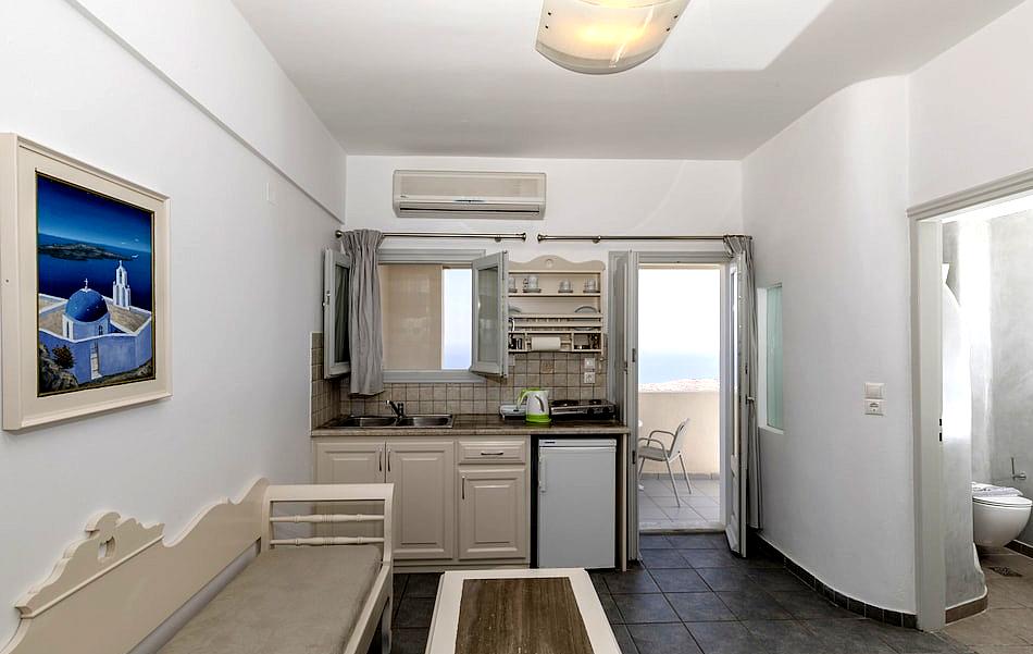 Erato Apartments